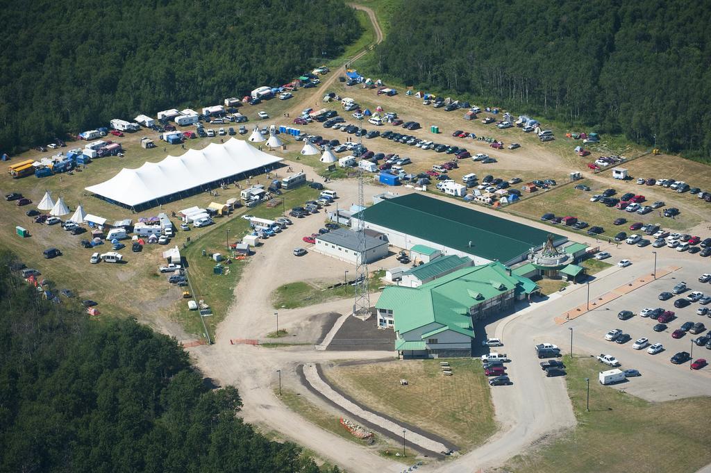 Bear Claw Casino & Hotel Kenosee Park Exteriör bild